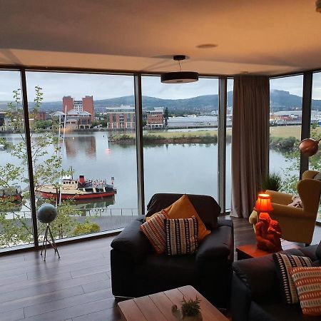 Luxury Apartment Marina Views At Titanic Quarter Belfast Exteriör bild