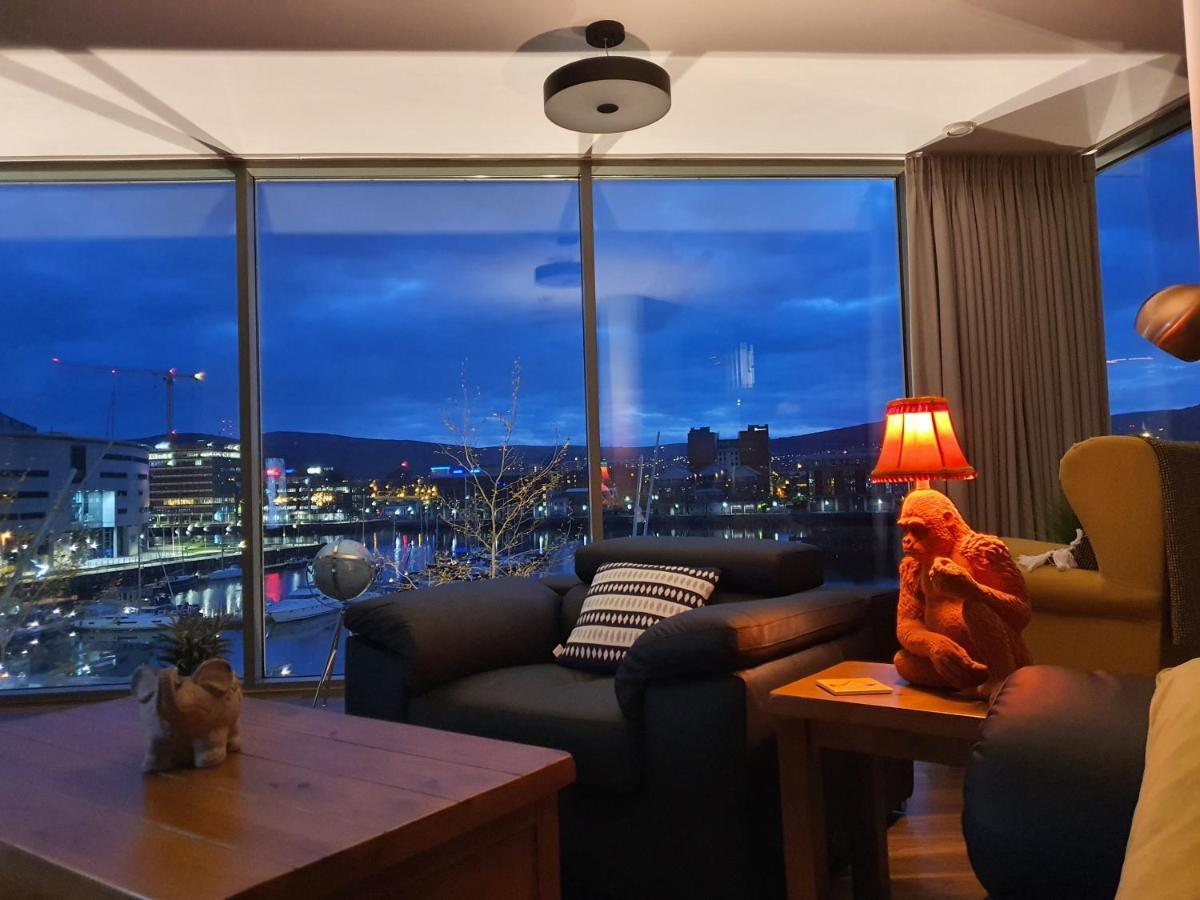 Luxury Apartment Marina Views At Titanic Quarter Belfast Exteriör bild