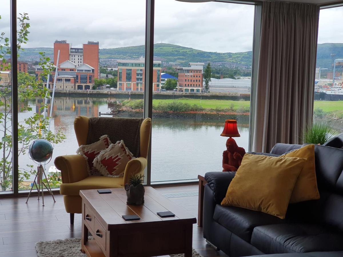 Luxury Apartment Marina Views At Titanic Quarter Belfast Exteriör bild