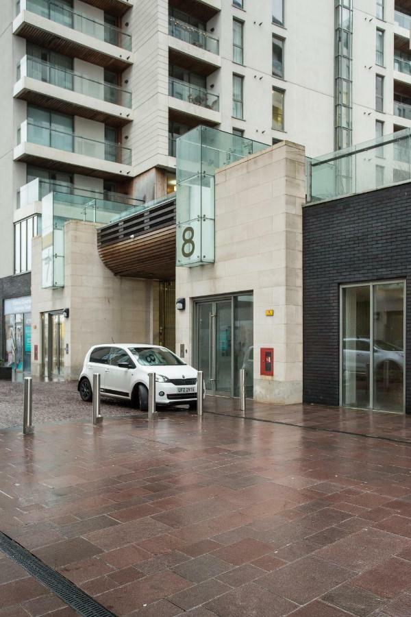 Luxury Apartment Marina Views At Titanic Quarter Belfast Exteriör bild