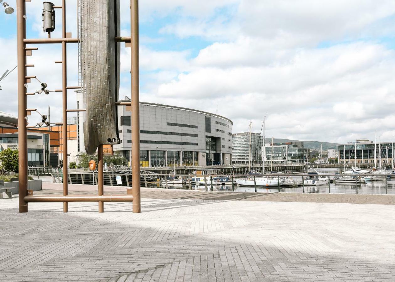 Luxury Apartment Marina Views At Titanic Quarter Belfast Exteriör bild