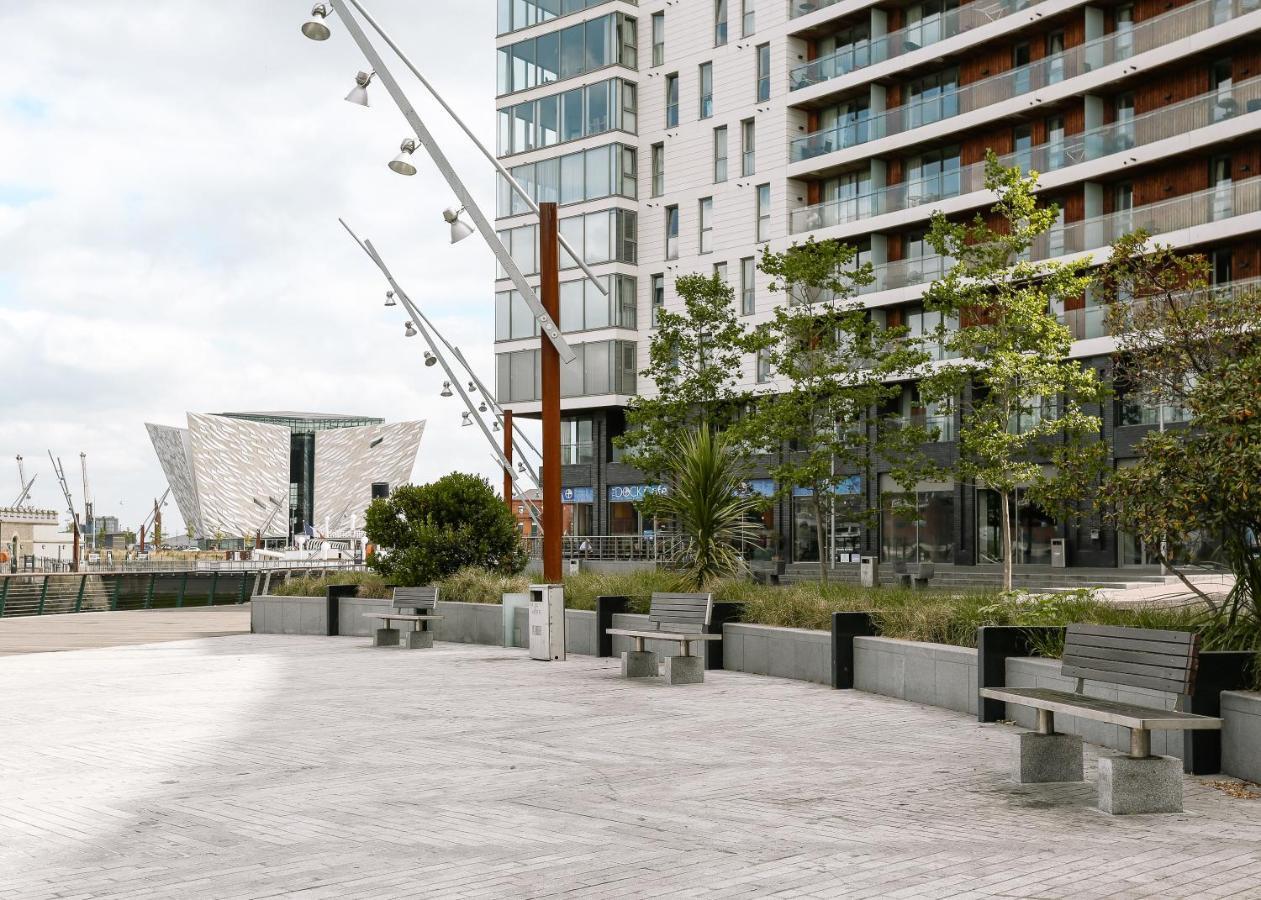 Luxury Apartment Marina Views At Titanic Quarter Belfast Exteriör bild